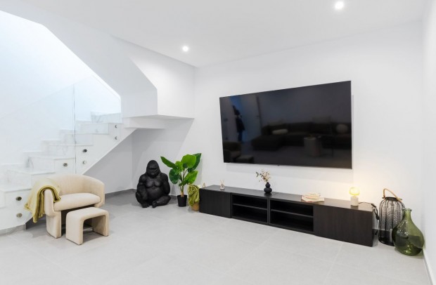 Resale - Detached House / Villa - Algorfa - La Finca Golf Resort