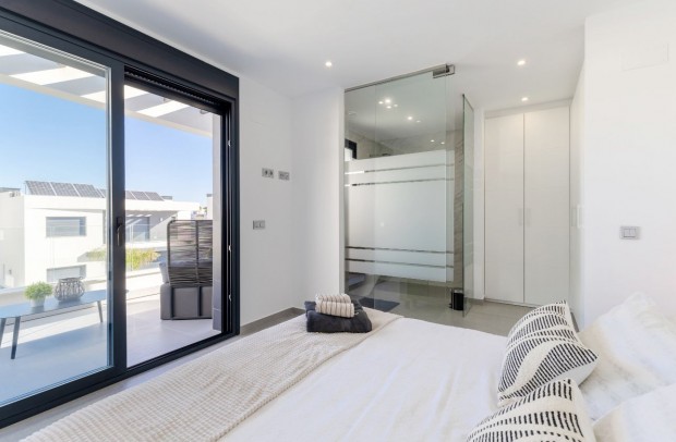 Resale - Detached House / Villa - Algorfa - La Finca Golf Resort