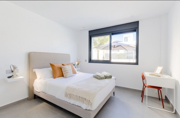 Resale - Detached House / Villa - Algorfa - La Finca Golf Resort