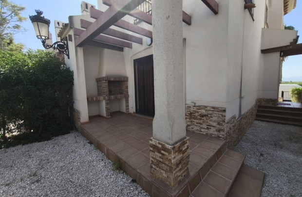 Resale - Semi-Detached - Algorfa - La Finca Golf Resort