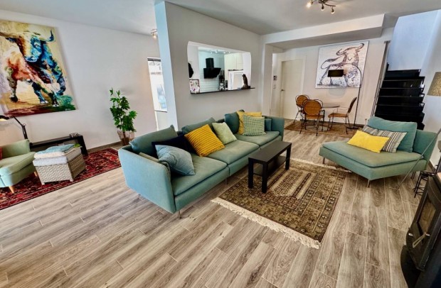 Resale - Villa Detached - Punta Prima