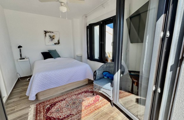 Resale - Villa Detached - Punta Prima