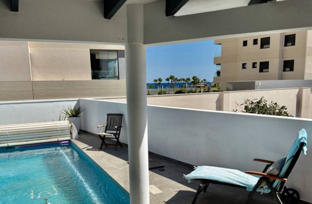 Resale - Villa Detached - Punta Prima