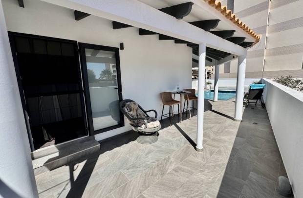 Resale - Villa Detached - Punta Prima