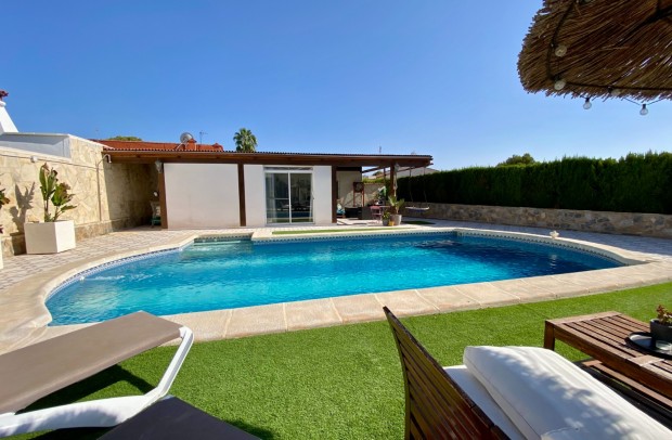 Reventa - Detached House / Villa - Ciudad Quesada