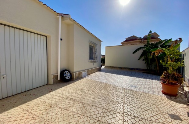 Reventa - Detached House / Villa - Ciudad Quesada