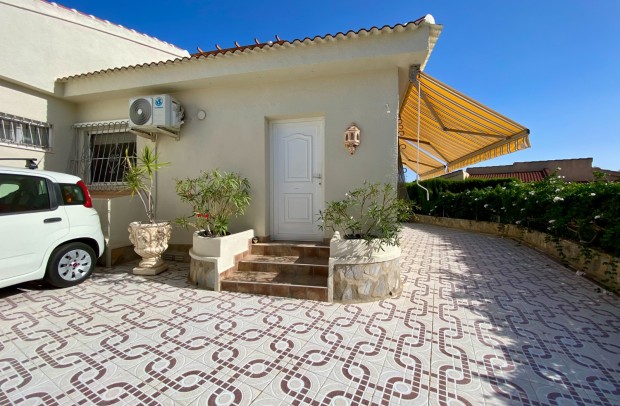 Reventa - Detached House / Villa - Ciudad Quesada