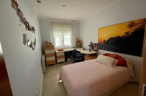 Resale - Detached House / Villa - Albatera