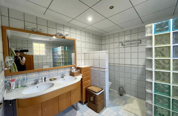 Resale - Detached House / Villa - Albatera