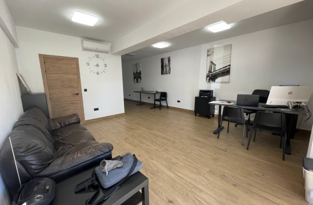 Resale - Commercial - Guardamar del Segura - Comunidad Valenciana