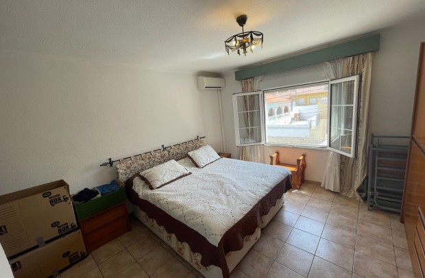 Resale - Villa / Detached - Benijófar - Pueblo