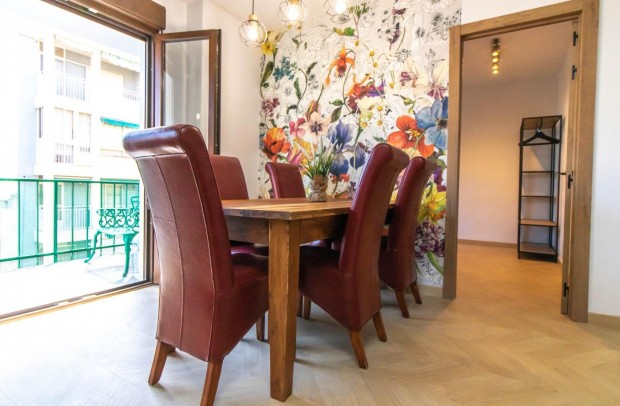 Resale - Apartment - Torrevieja - Acequion