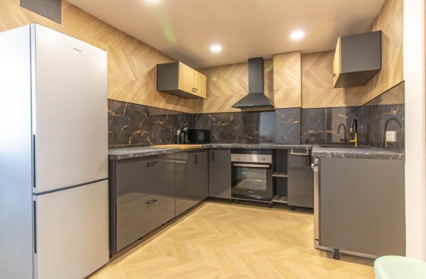 Resale - Apartment - Torrevieja - Acequion