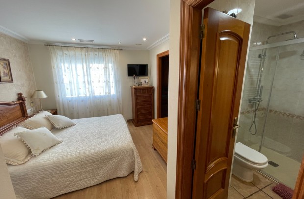 Resale - Town house - Elche - Centro