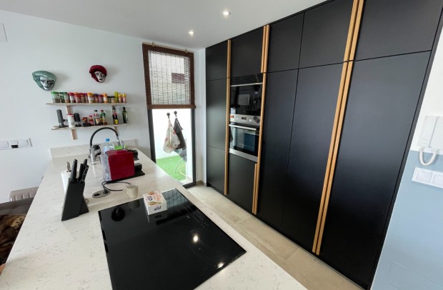 Resale - Detached House / Villa - Dolores - ZONA NUEVA