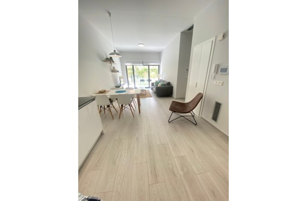 Resale - Apartment - Orihuela Costa - Villamartín