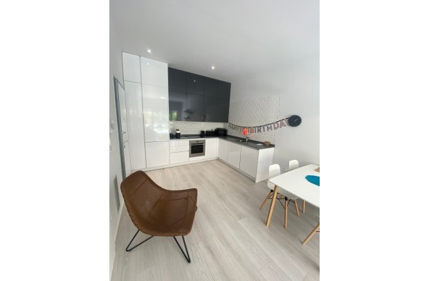 Resale - Apartment - Orihuela Costa - Villamartín