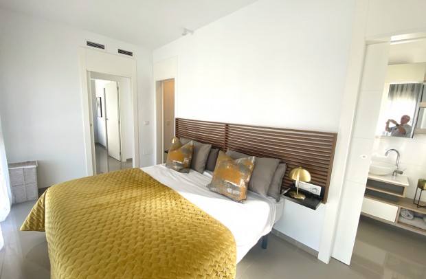 Resale - Villa Detached - Ciudad Quesada