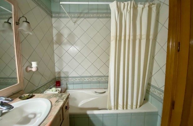 Resale - Apartment - Torrevieja - Playa del Cura