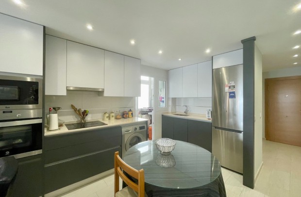 Resale - Apartment - Torrevieja - Playa del Cura