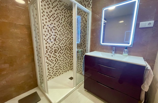 Resale - Apartment - Torrevieja - Playa del Cura