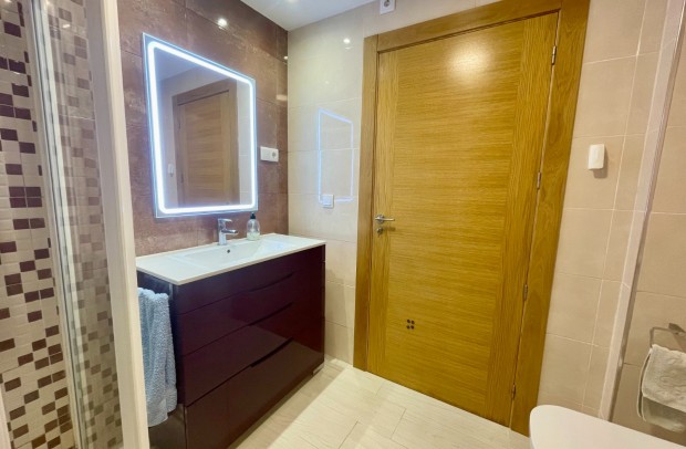 Resale - Apartment - Torrevieja - Playa del Cura