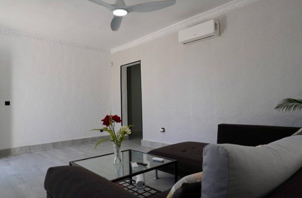 Reventa - Detached House / Villa - Ciudad Quesada