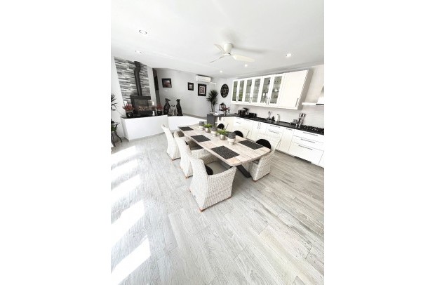 Revente - Detached House / Villa - Ciudad Quesada