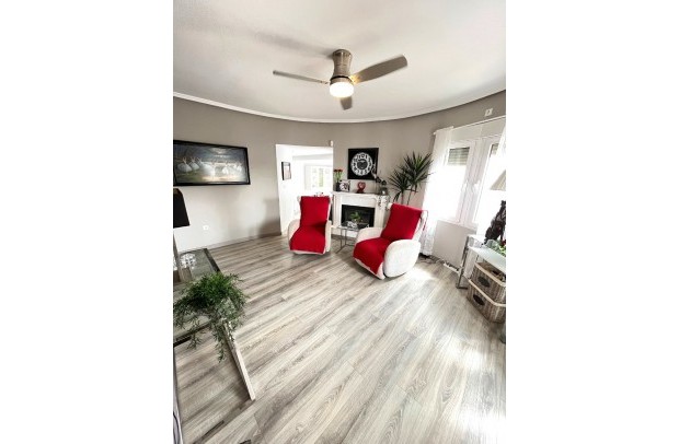 Revente - Detached House / Villa - Ciudad Quesada