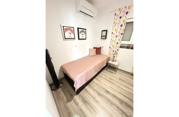 Revente - Detached House / Villa - Ciudad Quesada