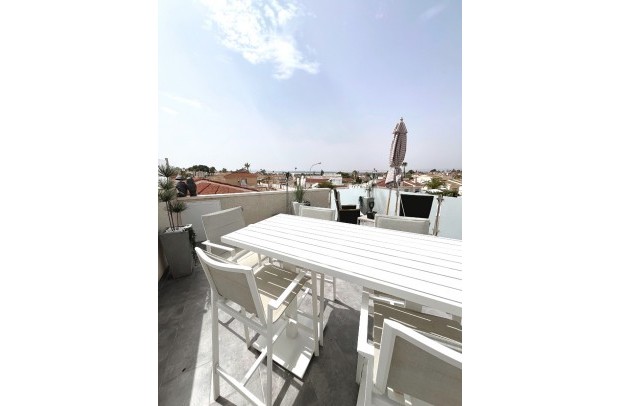 Revente - Detached House / Villa - Ciudad Quesada