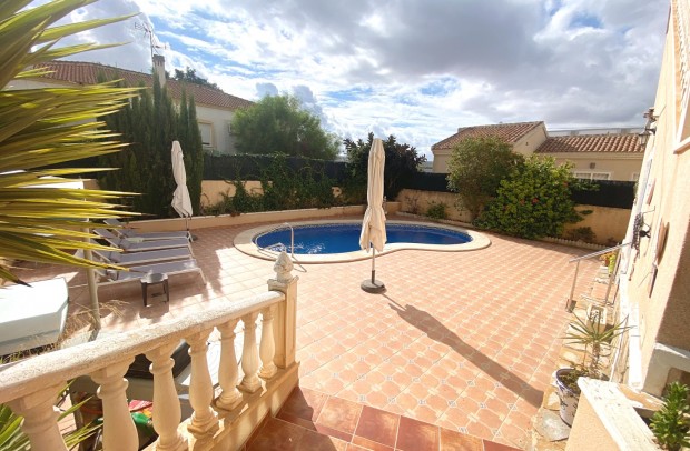 Revente - Detached House / Villa - Ciudad Quesada