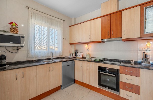 Resale - Detached House / Villa - Ciudad Quesada - Benimar