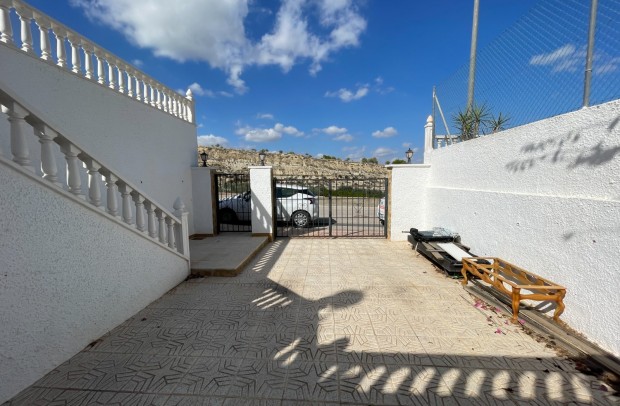 Resale - Detached House / Villa - Bigastro