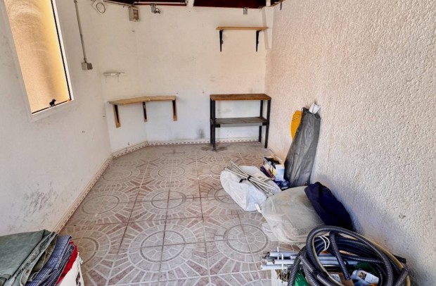 Resale - Villa Detached - Benferri