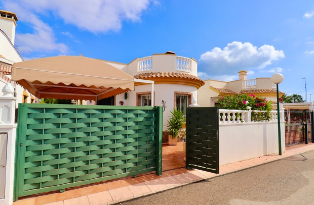 Resale - Detached House / Villa - Guardamar del Segura - El Raso