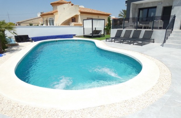 Revente - Villa Detached - Ciudad Quesada