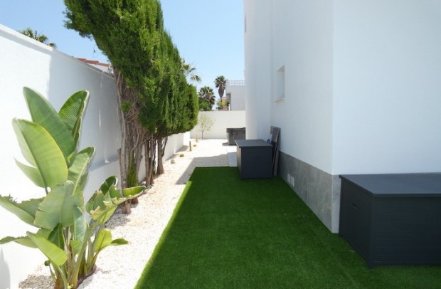 Revente - Villa Detached - Ciudad Quesada