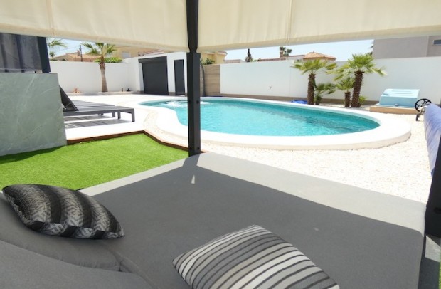 Revente - Villa Detached - Ciudad Quesada