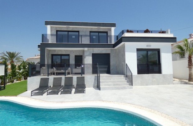 Revente - Villa Detached - Ciudad Quesada