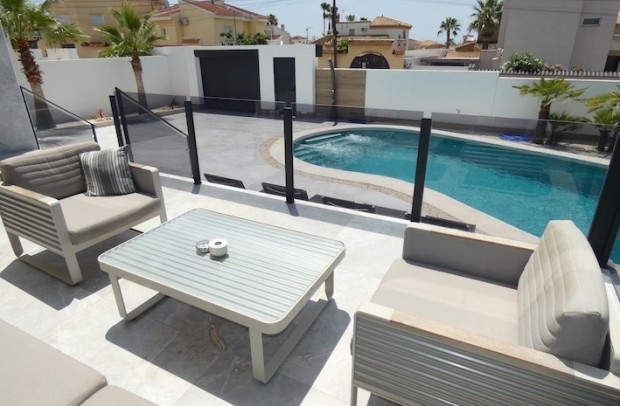 Revente - Villa Detached - Ciudad Quesada