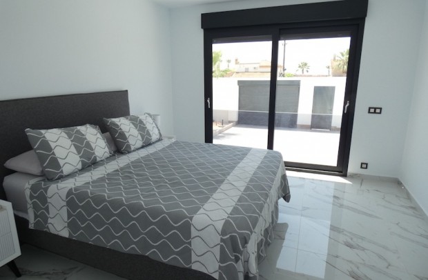 Revente - Villa Detached - Ciudad Quesada