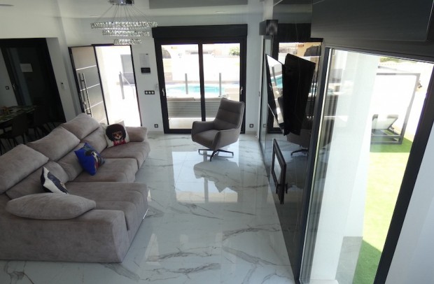 Revente - Villa Detached - Ciudad Quesada