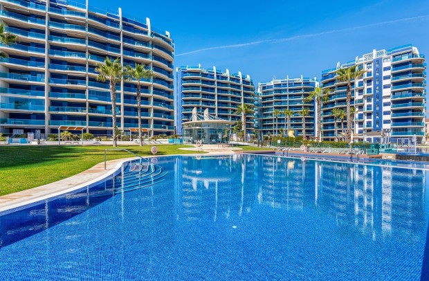 Resale - Apartment - Torrevieja - Punta Prima