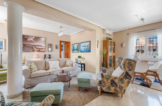 Resale - Detached House / Villa - Ciudad Quesada