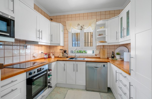 Resale - Detached House / Villa - Ciudad Quesada