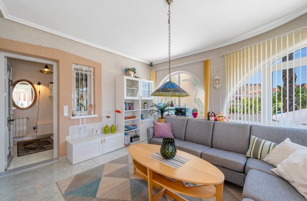 Resale - Detached House / Villa - Ciudad Quesada