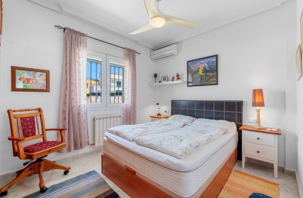 Resale - Detached House / Villa - Ciudad Quesada