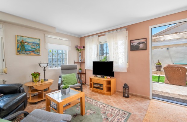 Resale - Detached House / Villa - Ciudad Quesada