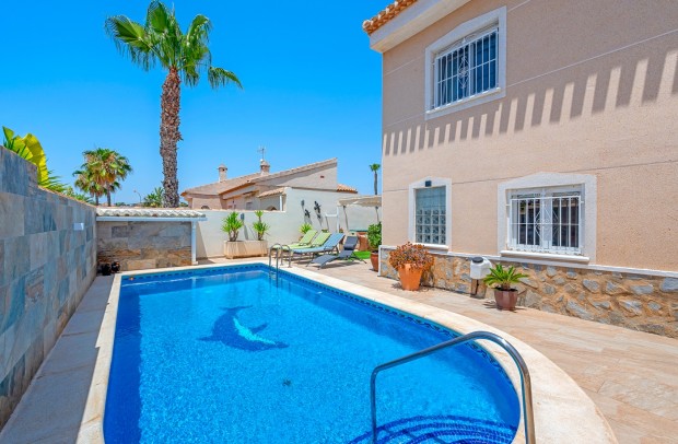 Resale - Detached House / Villa - Ciudad Quesada